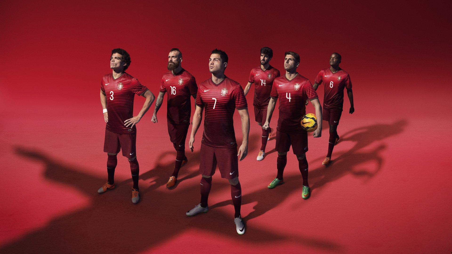 黄潜坚持推进托马斯签约引球迷强烈反对，俱乐部面临信任危机