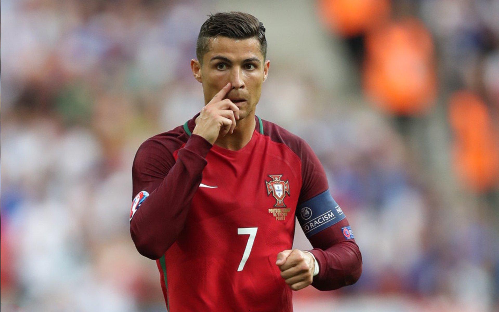 尽力了！陈晋一禁区内紧跟韩国球员，最终被洞穿小门得分