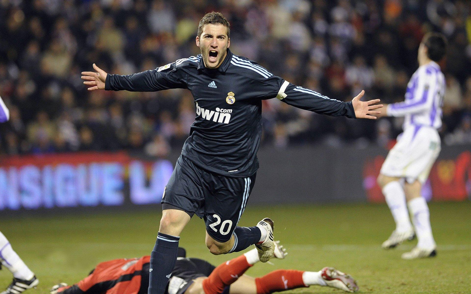 ESPN独家，努涅斯接近加盟利雅得新月，转会费或达5300万欧元